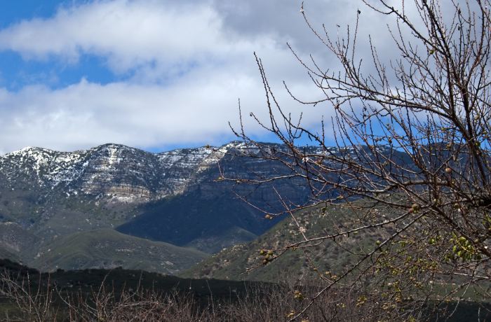 snow mountain clouds