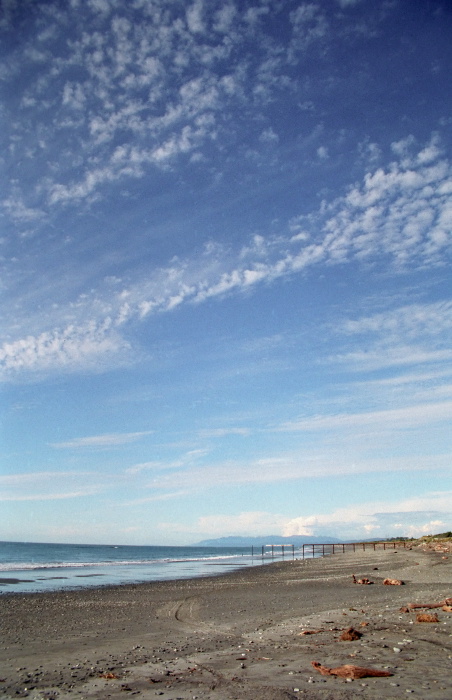 sea sand clouds artifact