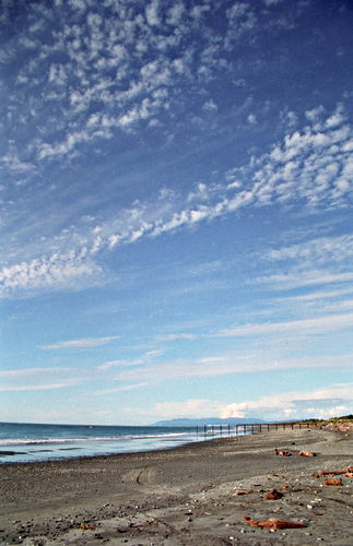 sea sand clouds artifact